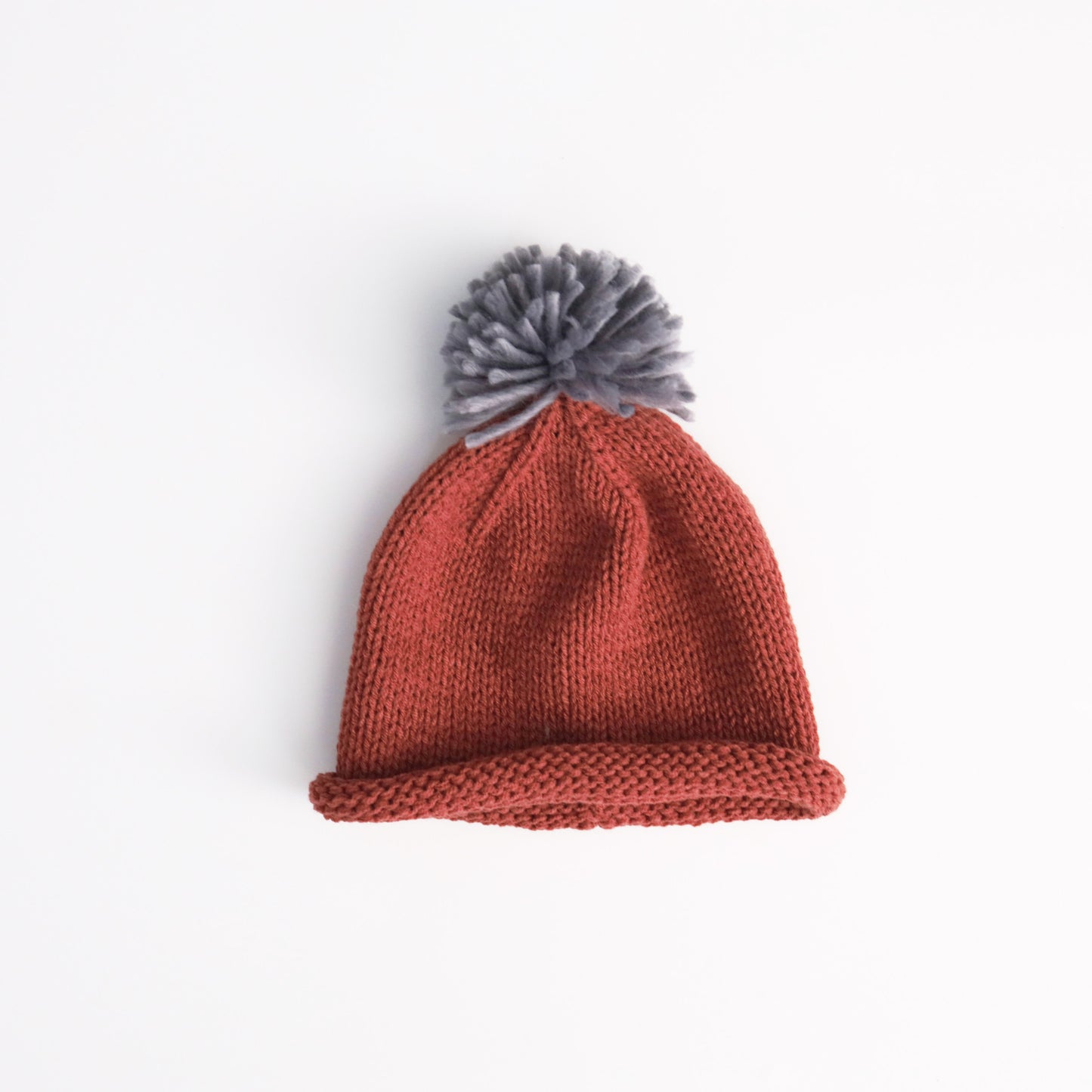 ポンポンニット帽