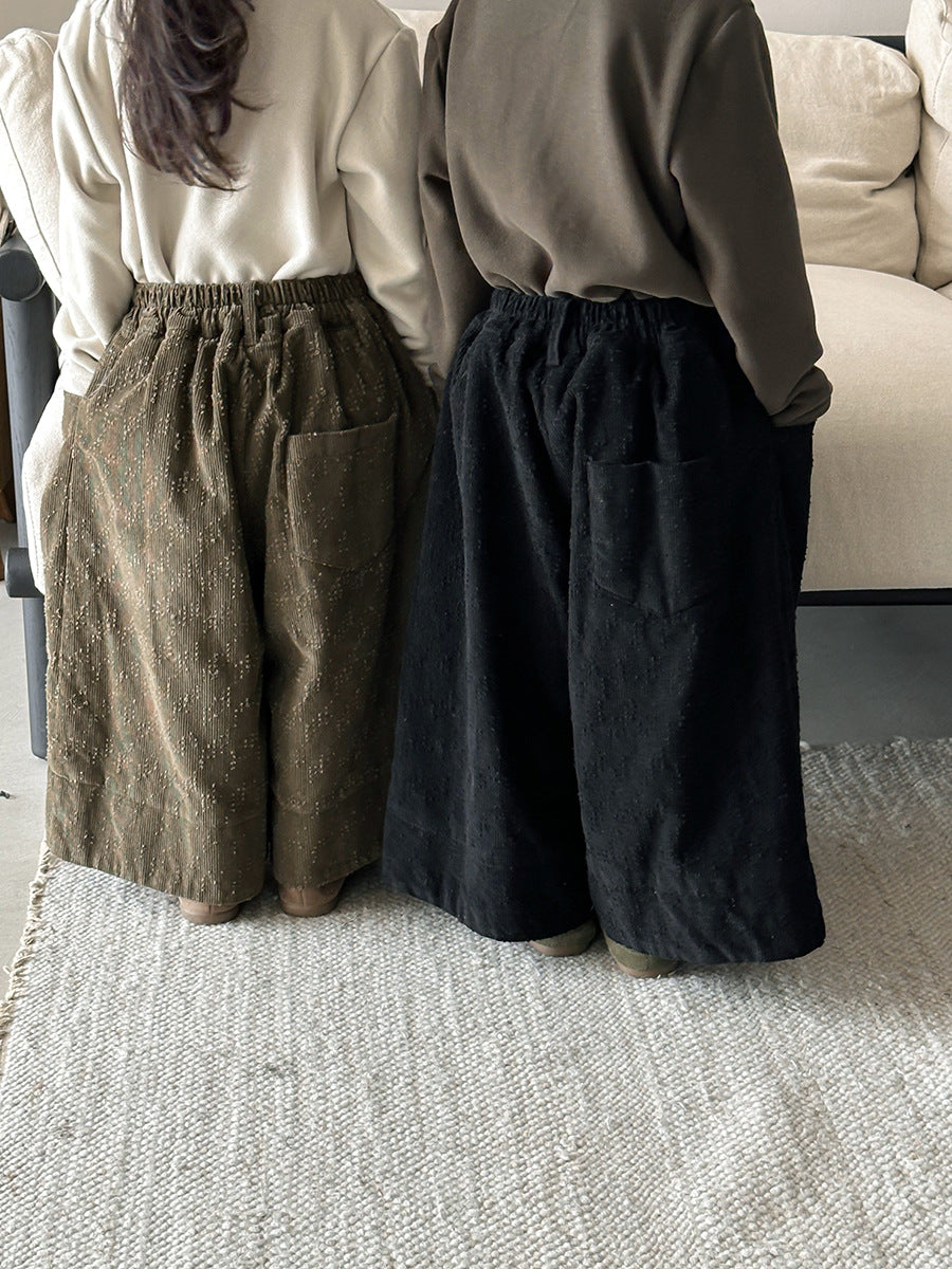 穴あき模様裏ボアコーデュロイパンツ