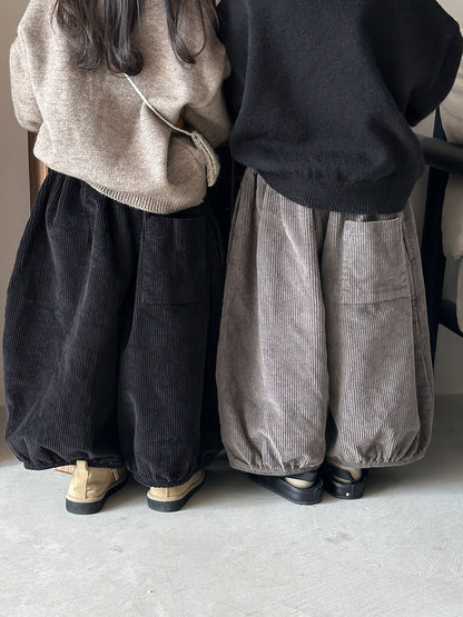 ぽっちゃりコーデュロイパンツ