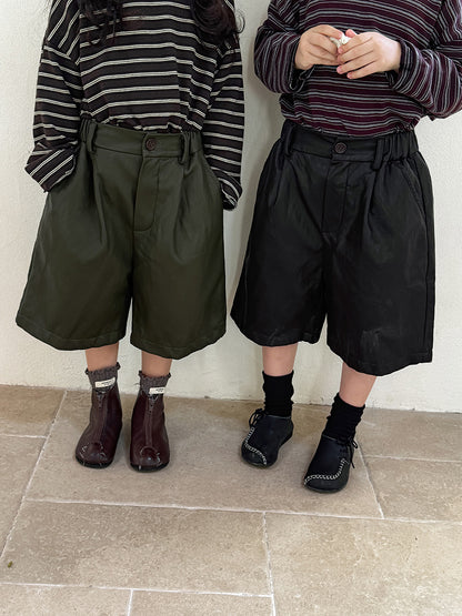 PUレザータック入りハーフパンツ