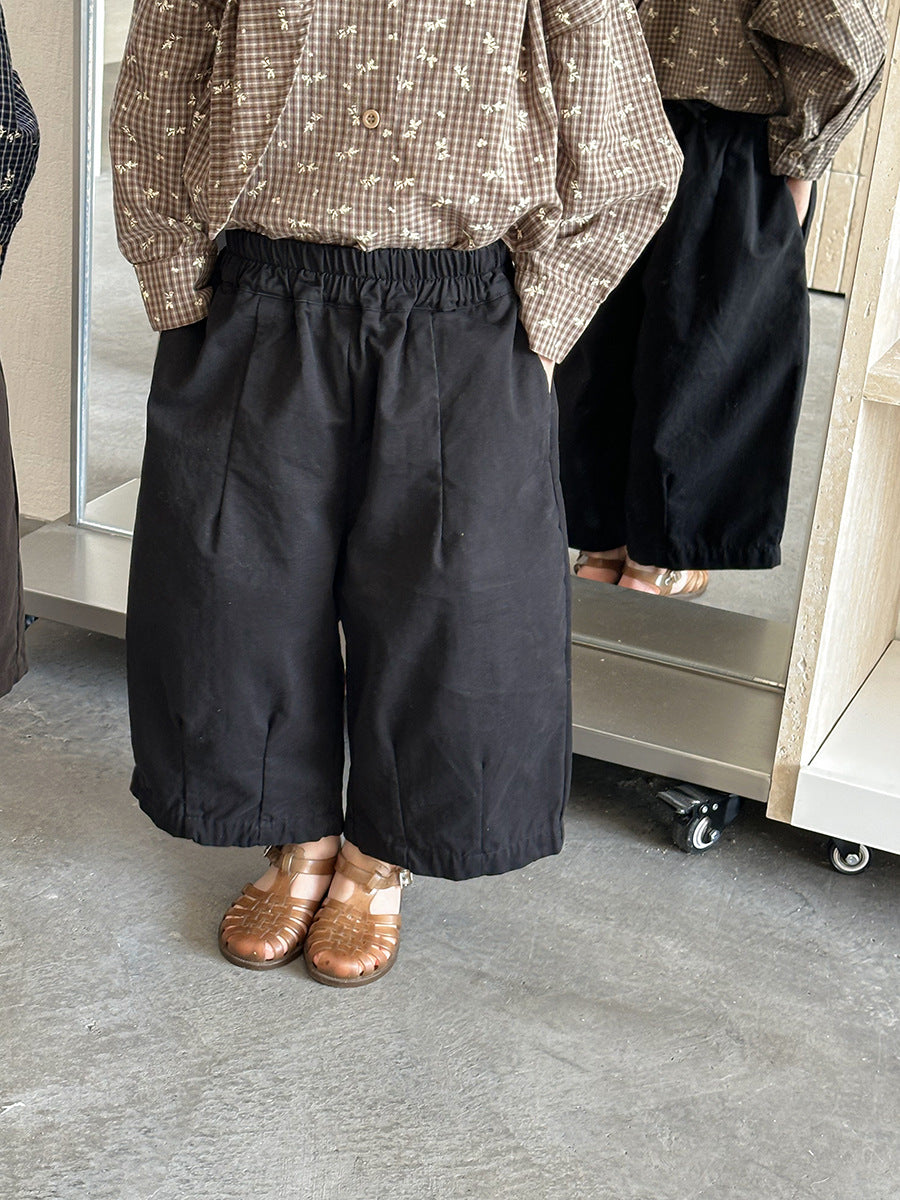 シンプルデザイン八分丈ワイドパンツ