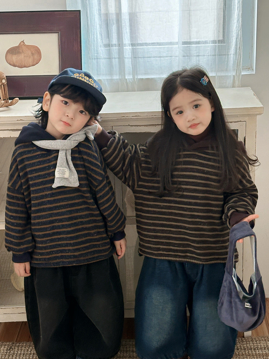 裏ボアボーダー柄パーカー