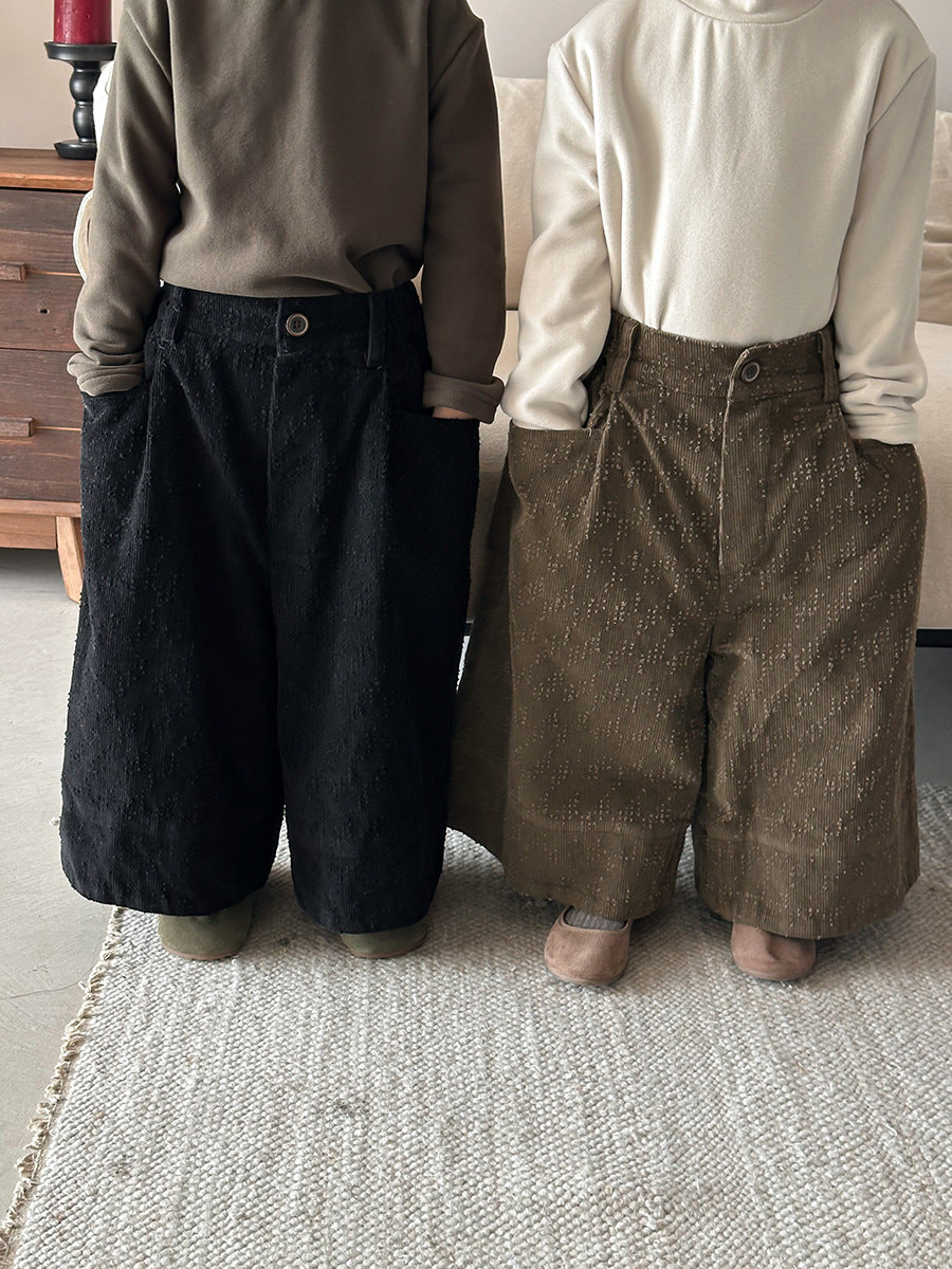 穴あき模様裏ボアコーデュロイパンツ