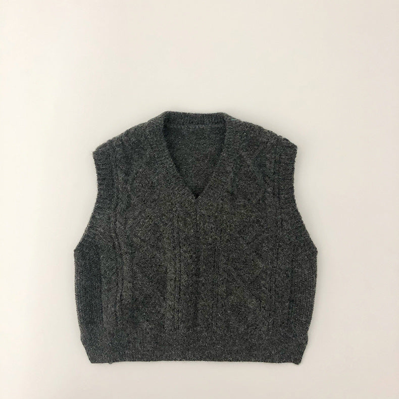 ケーブル編みカシミヤ混ベスト