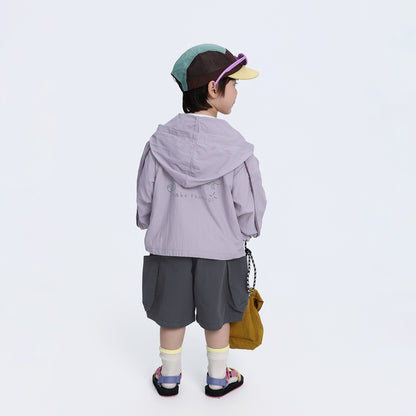 背面プリント薄手フード付きパーカー