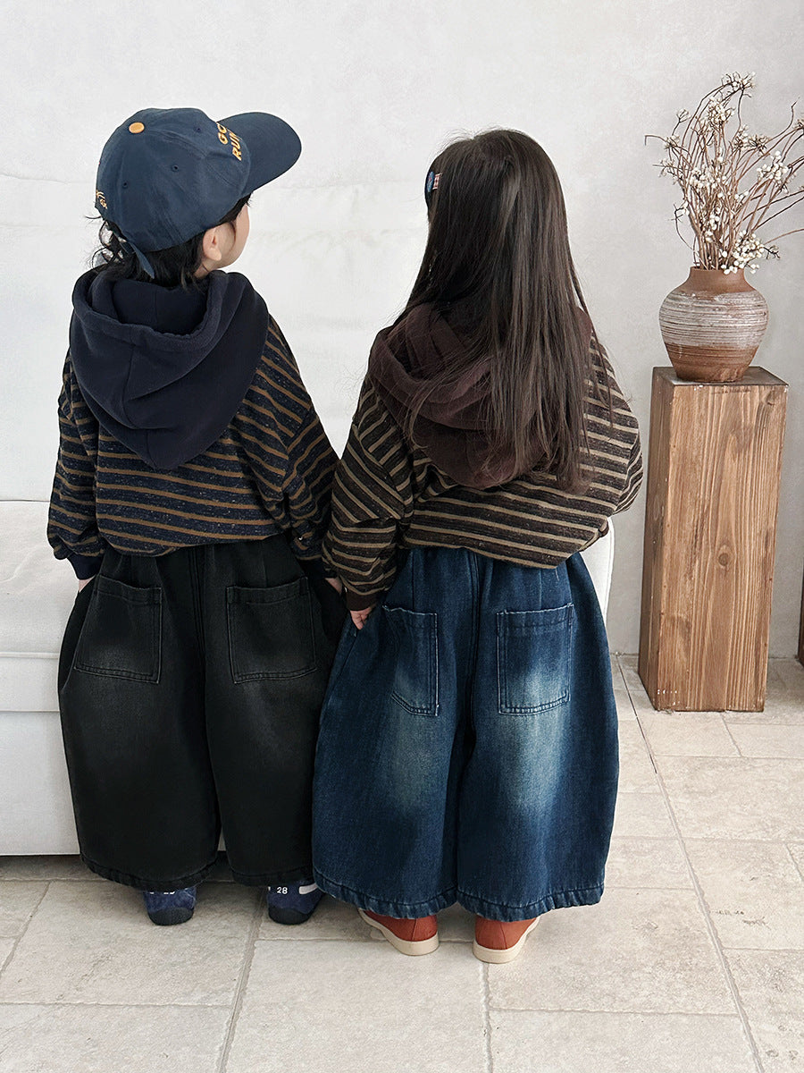 裏ボアボーダー柄パーカー