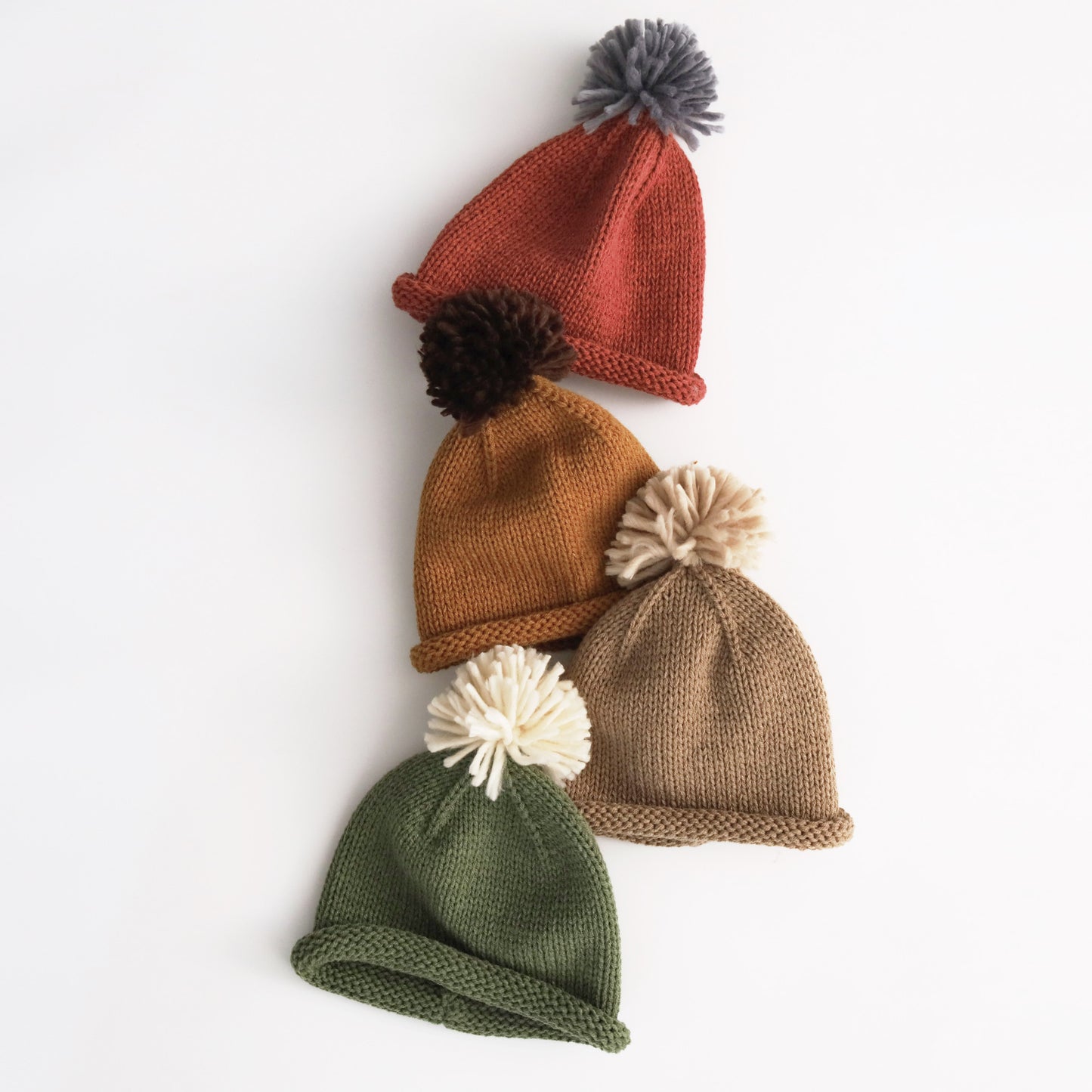 ポンポンニット帽