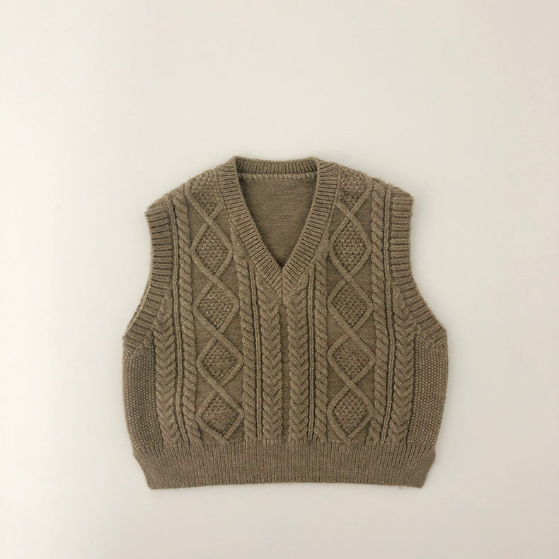 ケーブル編みカシミヤ混ベスト