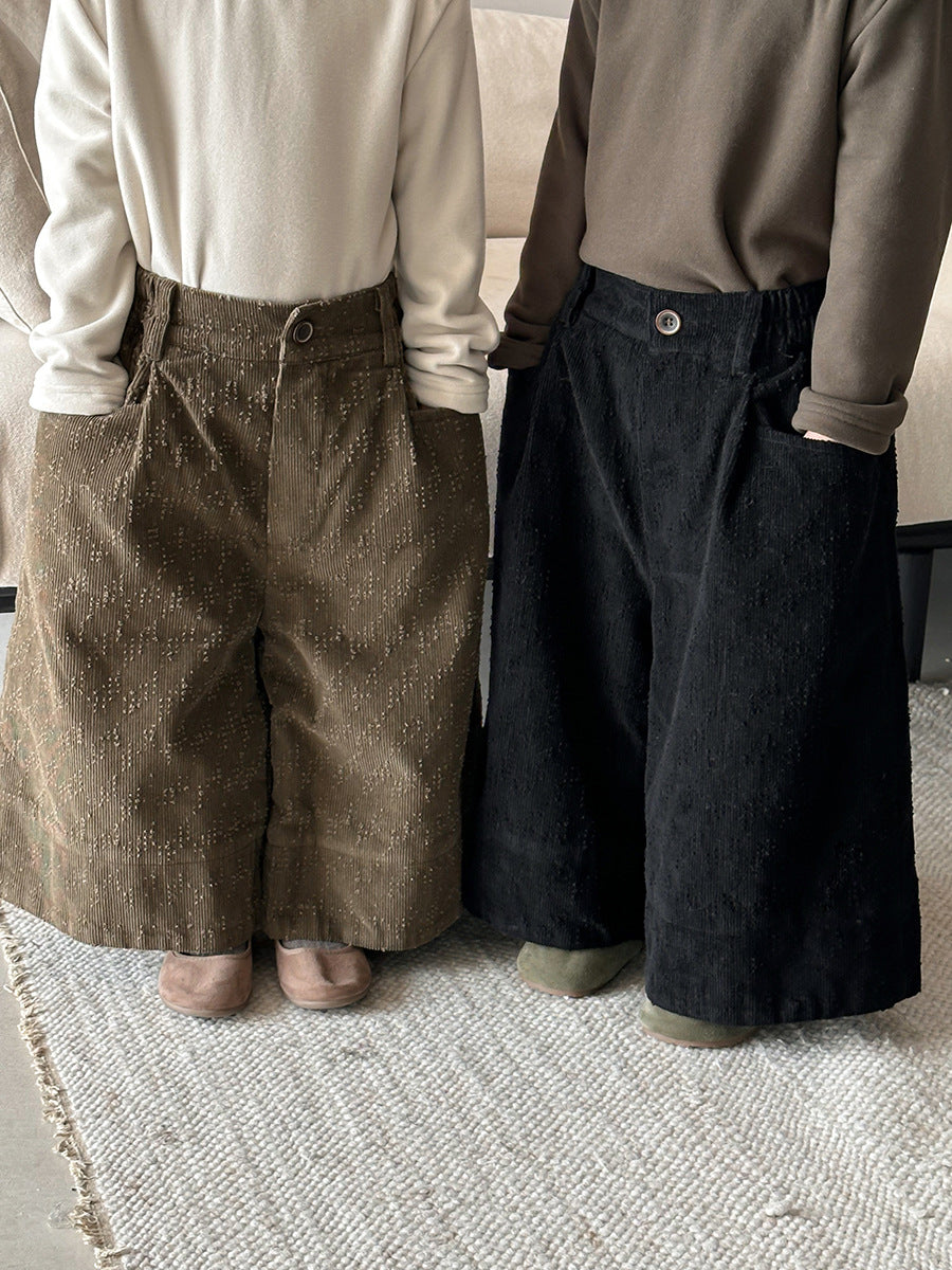 穴あき模様裏ボアコーデュロイパンツ