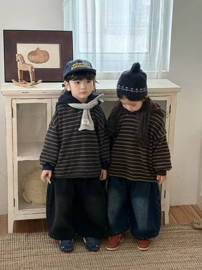 裏ボアボーダー柄パーカー