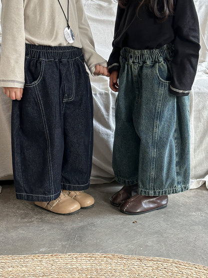 ストレートデニムパンツ