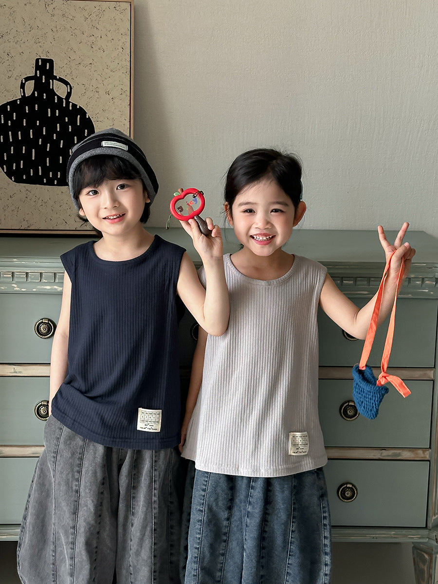 裾ワッペン付き縦リブタンクトップ