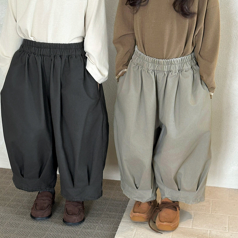 裾ギャザーウォッシュ加工テーパードパンツ