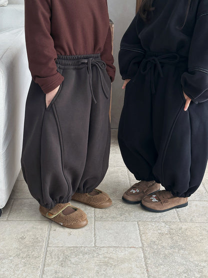 裏ボアスウェットパンツ