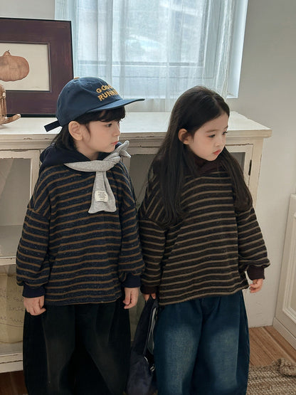 裏ボアボーダー柄パーカー