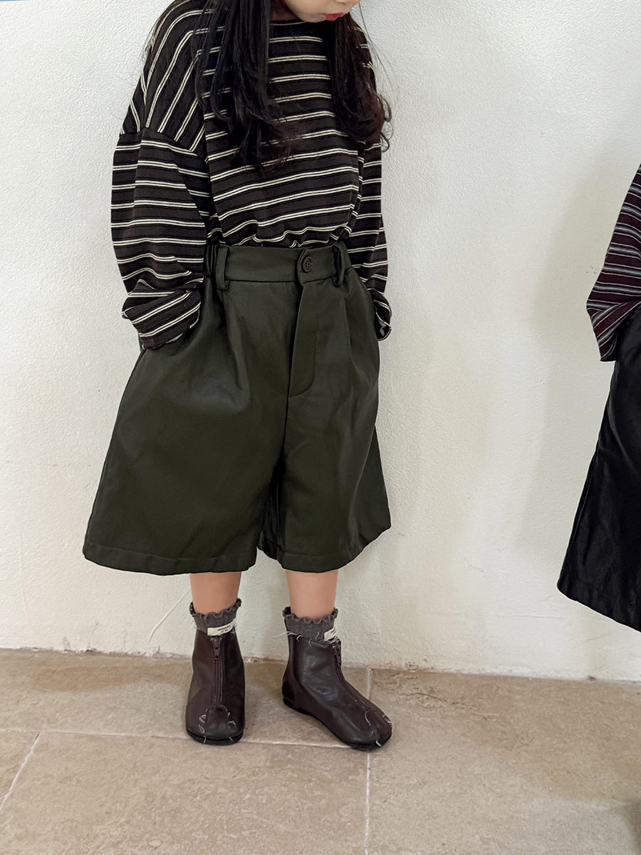 PUレザータック入りハーフパンツ