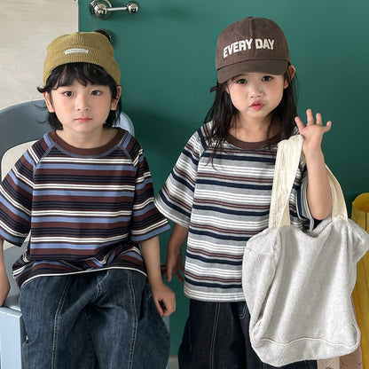 ボーダー柄ステッチTシャツ