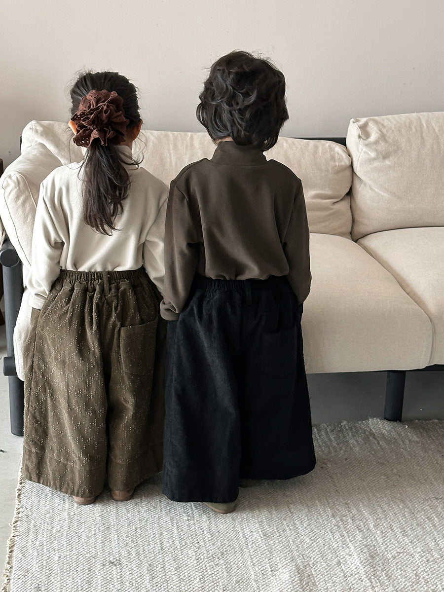 穴あき模様裏ボアコーデュロイパンツ