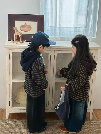 裏ボアボーダー柄パーカー