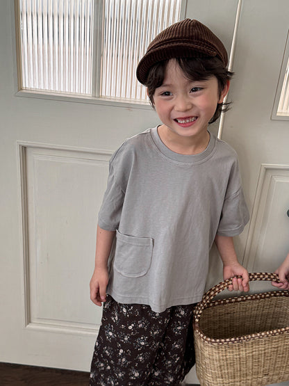 ポケット付きベーシックTシャツ