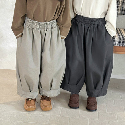 裾ギャザーウォッシュ加工テーパードパンツ