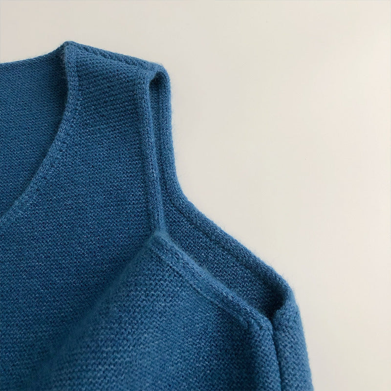 前スリットVネックニットベスト