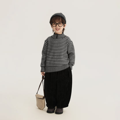 ボーダーヘンリーネックニット