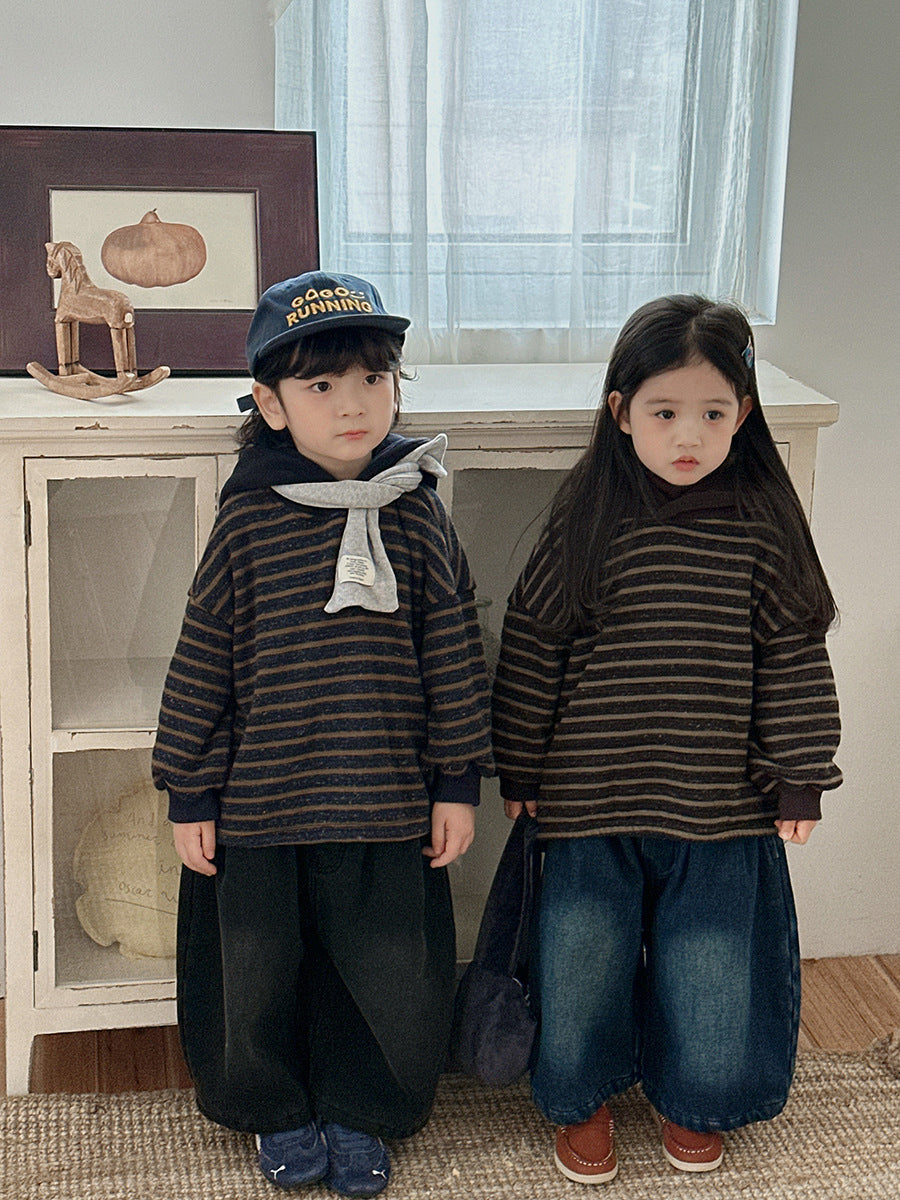 裏ボアボーダー柄パーカー