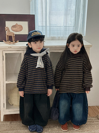 裏ボアボーダー柄パーカー