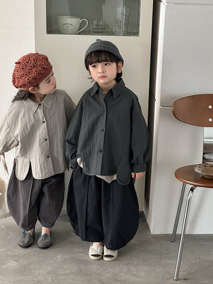 デザイン性ある無地シャツアウター