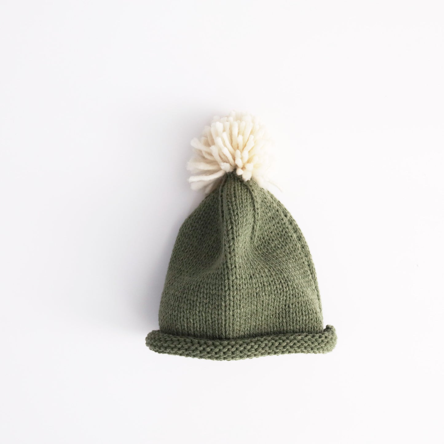 ポンポンニット帽
