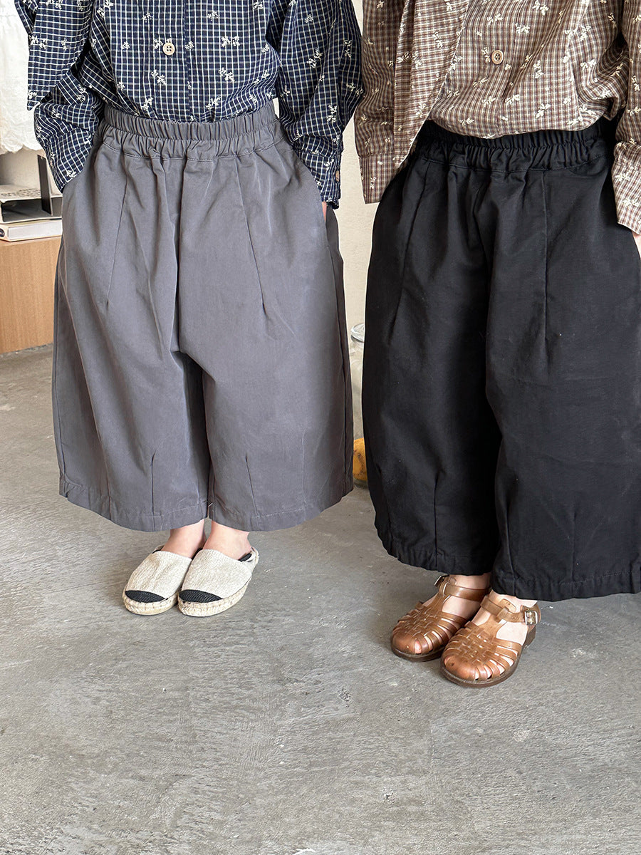 シンプルデザイン八分丈ワイドパンツ