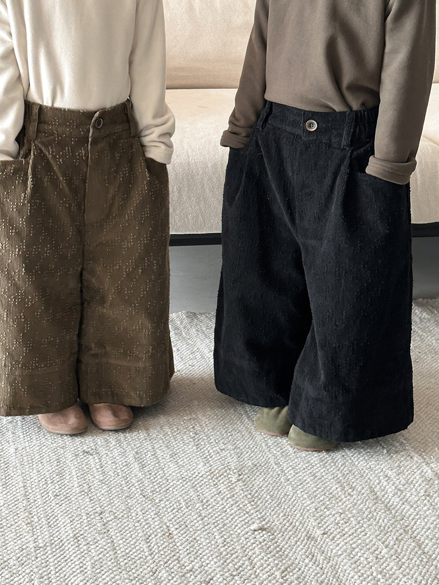 穴あき模様裏ボアコーデュロイパンツ