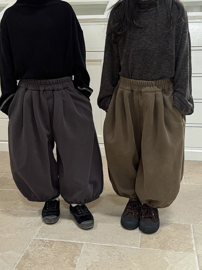 シンプル無地バルーンパンツ