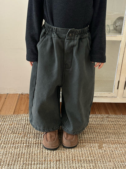 裏ボアストレートパンツ