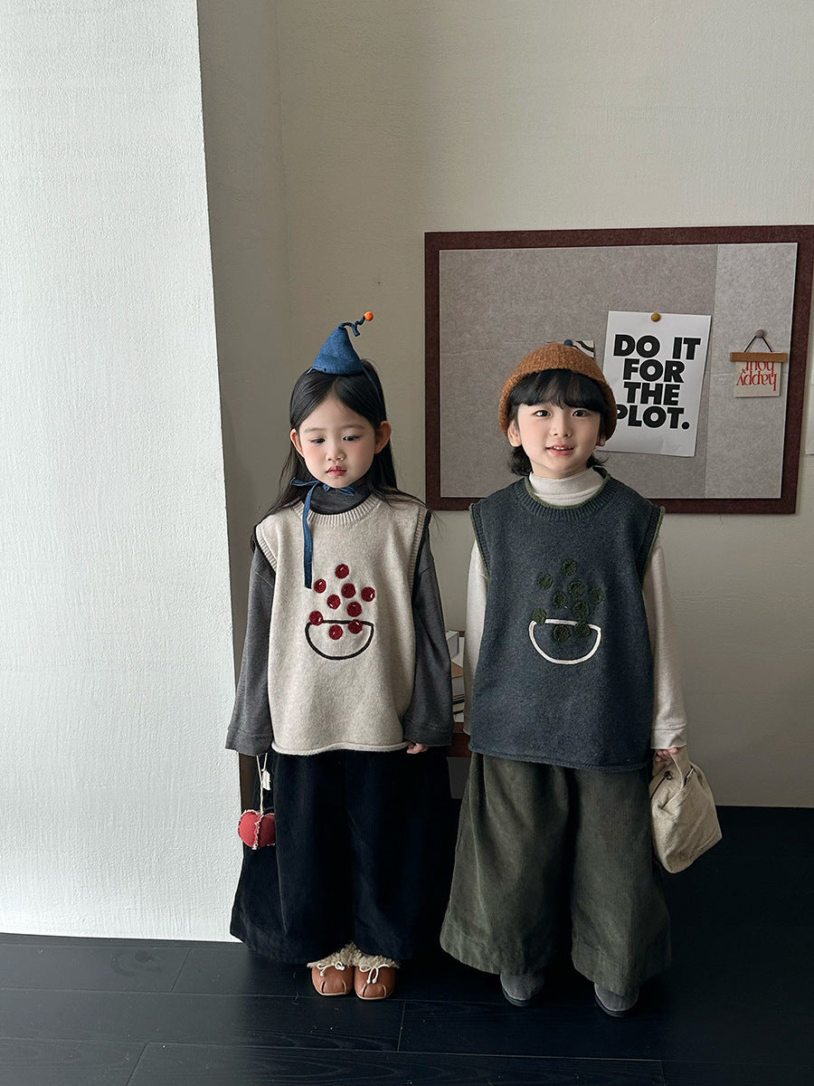 木の実モチーフニットベスト