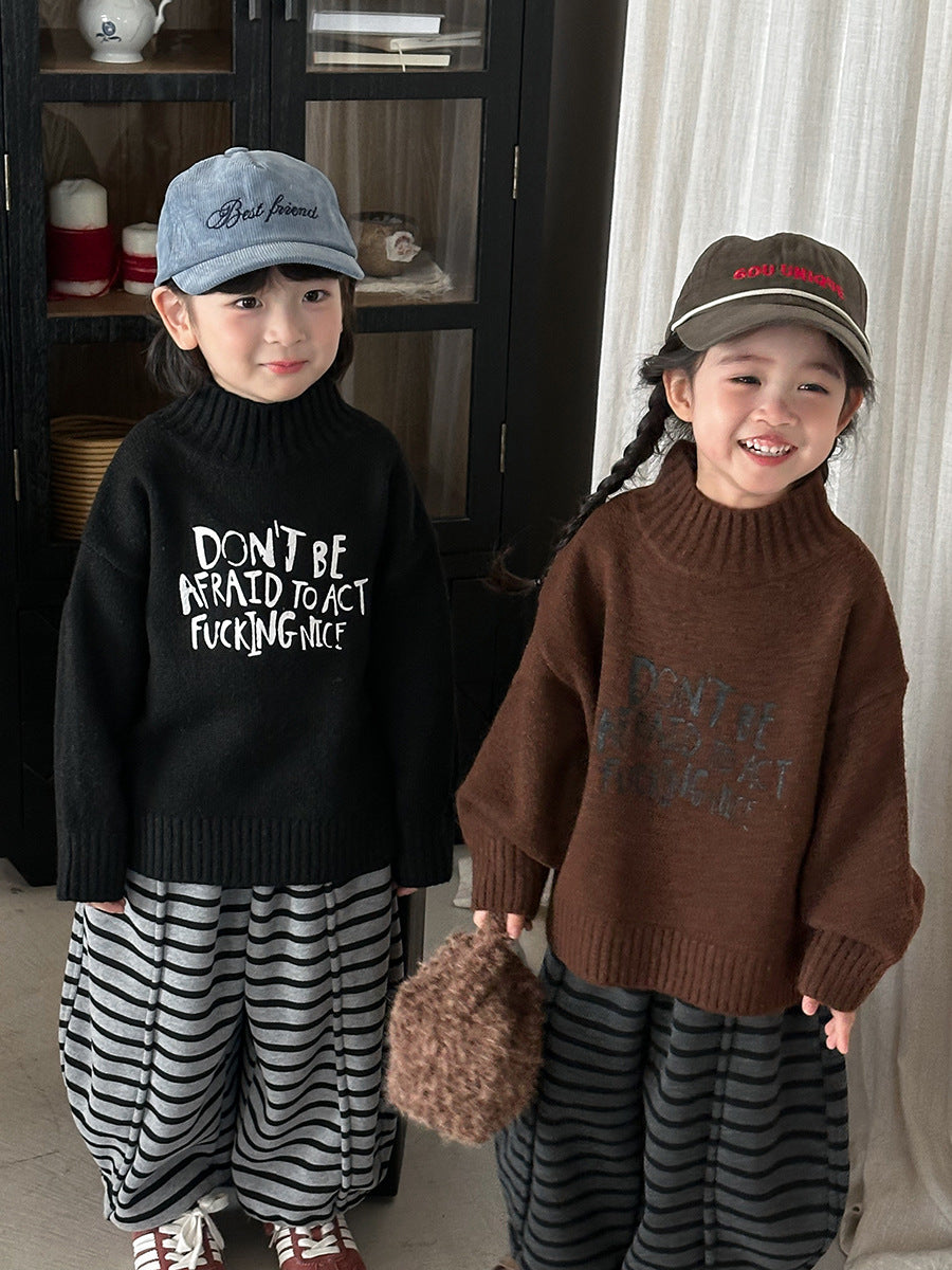 イングリッシュワードハイネックニット