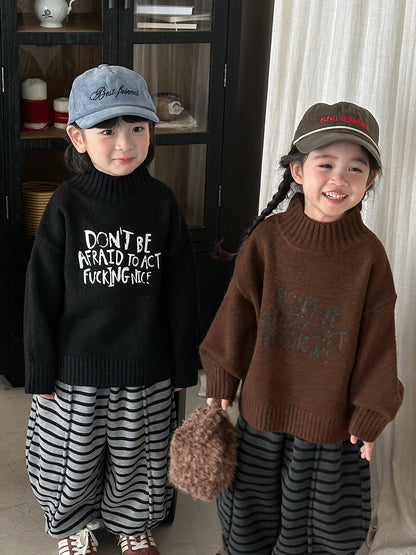 イングリッシュワードハイネックニット