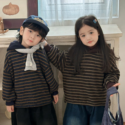 裏ボアボーダー柄パーカー