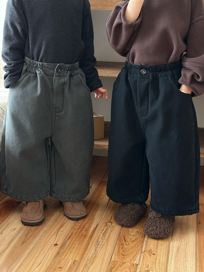 裏ボアストレートパンツ