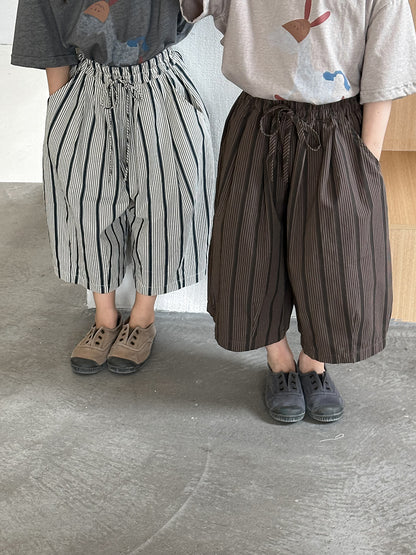 ストライプ七分ワイドパンツ
