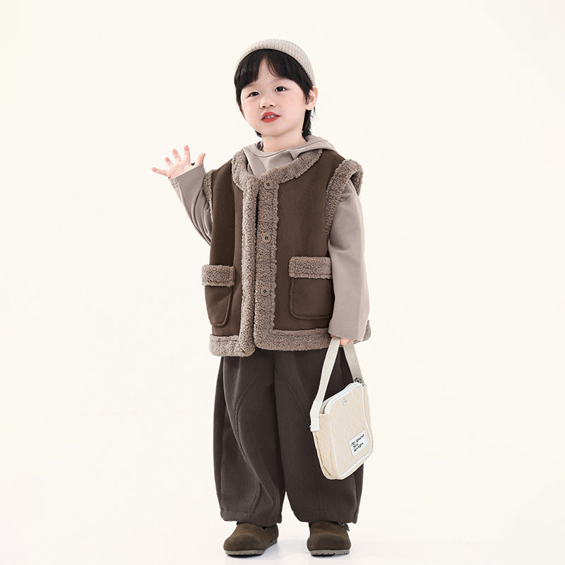 シープボア縁取りベスト