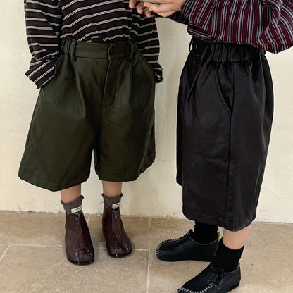 PUレザータック入りハーフパンツ