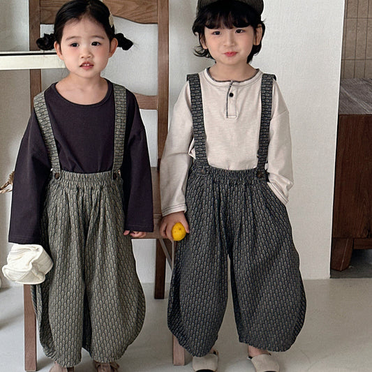 サスペンダー付きワイドパンツ