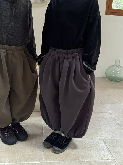 シンプル無地バルーンパンツ