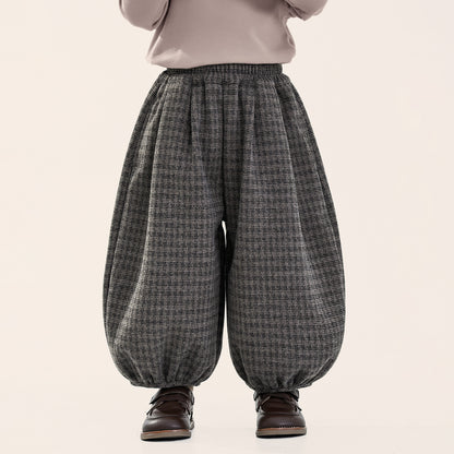 控えめチェック裏ボアバルーンパンツ