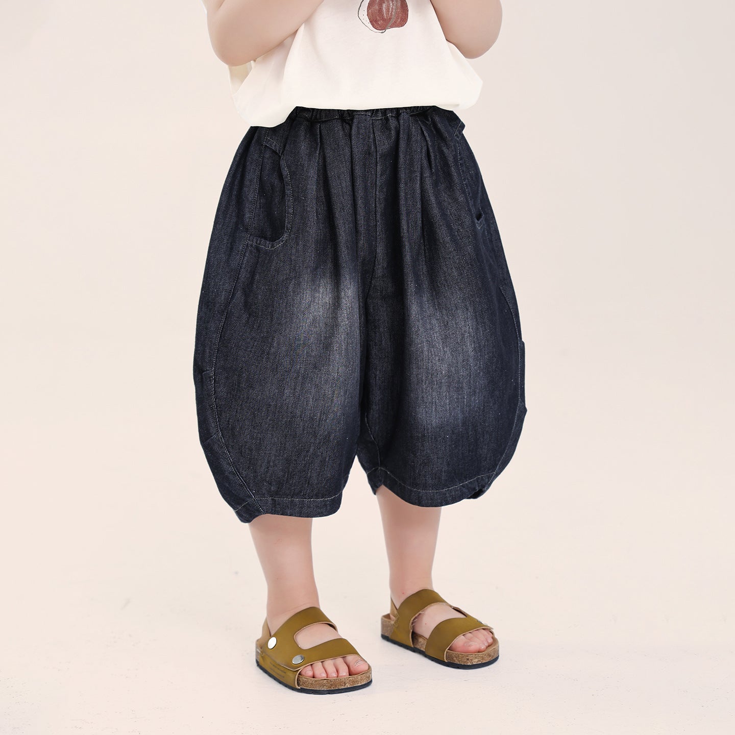 薄手デニムバルーン七分丈パンツ