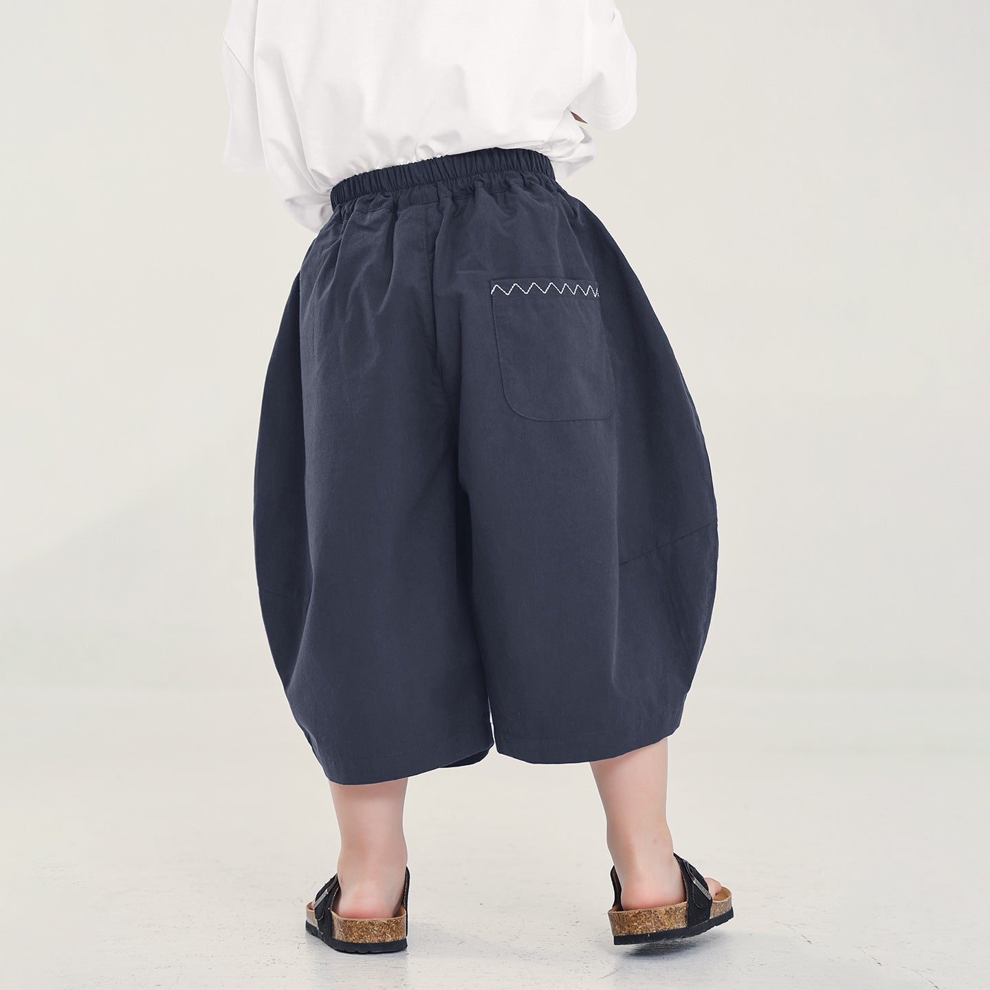 バックポケット刺繍リヨセルパンツ