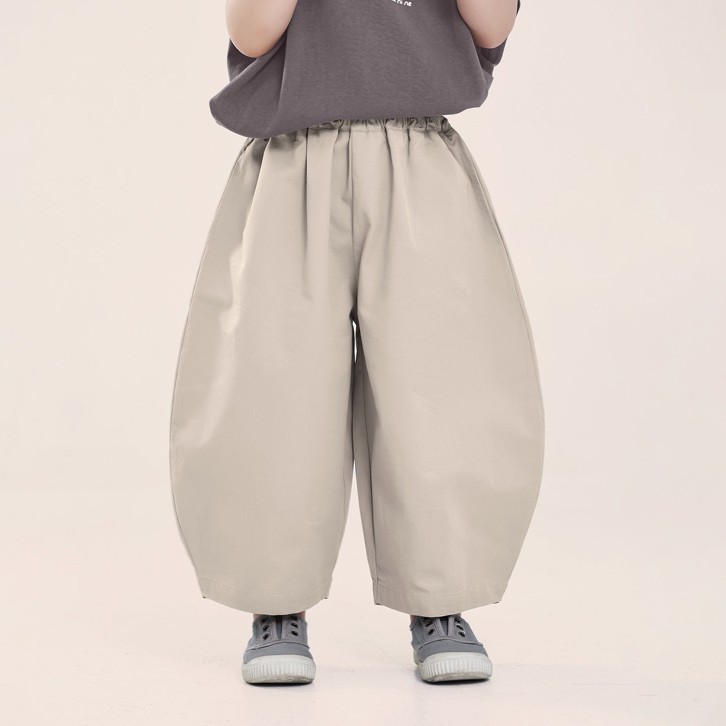 後ろ裾プリントコットン九分丈パンツ