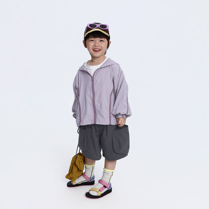 背面プリント薄手フード付きパーカー